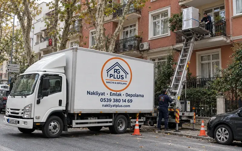 Beşiktaş evden eve nakliyat; logolu taşıma aracı, temsili görsel