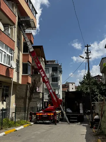 Asansörlü nakliyat — Dış cephe